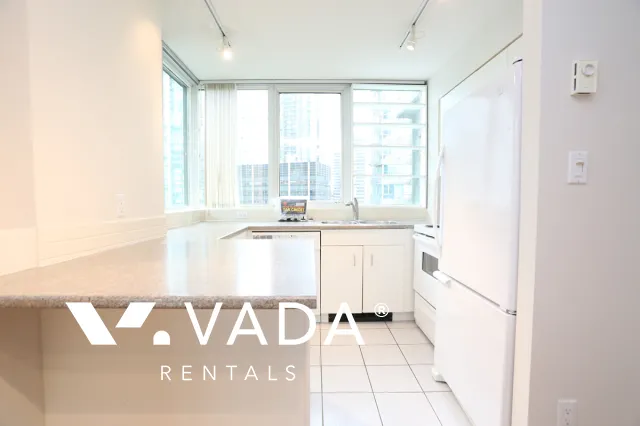 Harbourside Park in Coal Harbour - 1 Bedroom Apartment For Rent in Vancouver at 1506 - 555 Jervis Street, Vancouver, BC