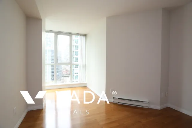 Harbourside Park in Coal Harbour - 1 Bedroom Apartment For Rent in Vancouver at 1506 - 555 Jervis Street, Vancouver, BC