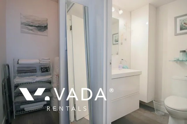 Hornby Court in Downtown - Furnished 1 Bedroom Apartment For Rent in Vancouver at 1001 - 1330 Hornby Street, Vancouver, BC