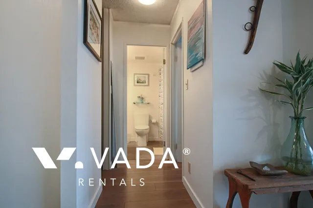 Hornby Court in Downtown - Furnished 1 Bedroom Apartment For Rent in Vancouver at 1001 - 1330 Hornby Street, Vancouver, BC