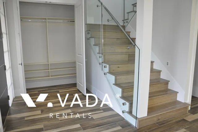 South Cambie - 3 Bedroom House (Upper Level) For Rent in Vancouver at 418 West 19th Avenue, Vancouver, BC