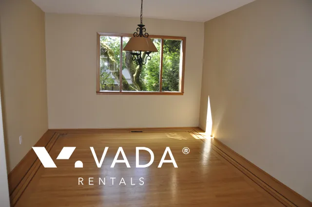 Dunbar - 5 Bedroom House For Rent in Vancouver at 3876 West 36th Avenue, Vancouver, BC