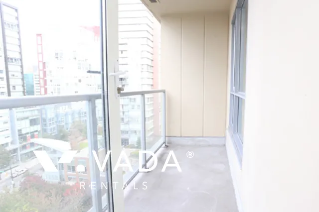 Miro in Yaletown - 1 Bedroom Apartment For Rent in Vancouver at 1410 - 1001 Richards Street, Vancouver, BC