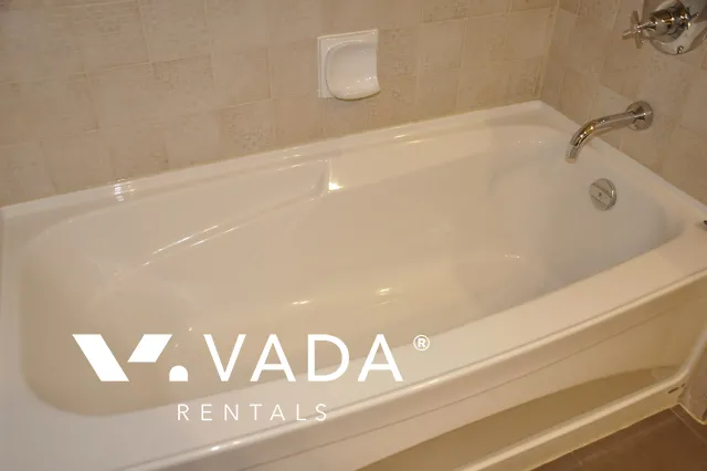 Qube in Coal Harbour - 1 Bedroom Apartment For Rent in Vancouver at 1005 - 1333 West Georgia Street, Vancouver, BC