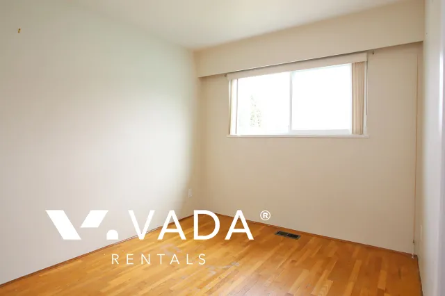 Kensington - 3 Bedroom House For Rent in Vancouver at 4880 Commercial Street, Vancouver, BC