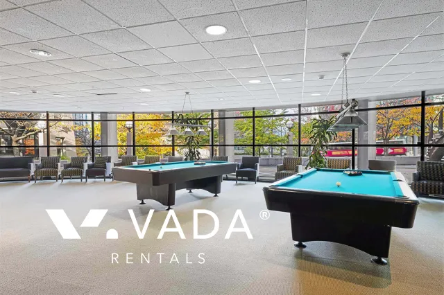 Lions in Downtown - 1 Bedroom Apartment For Rent in Vancouver at 405 - 1331 Alberni Street, Vancouver, BC, V6E 4S1