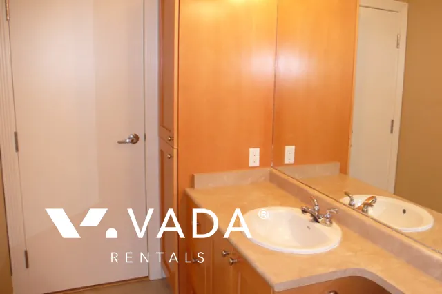 The Grafton in Yaletown - 1 Bedroom Loft For Rent in Vancouver at 305 - 1238 Homer Street, Vancouver, BC