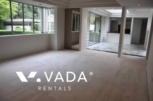 Kerrisdale - 5 Bedroom House For Rent in Vancouver at 6211 Marguerite Street, Vancouver, BC