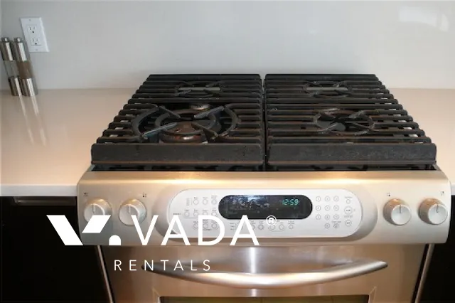 Cielo in Coal Harbour - 1 Bedroom Apartment For Rent in Vancouver at 2105 - 1205 West Hastings Street, Vancouver, BC