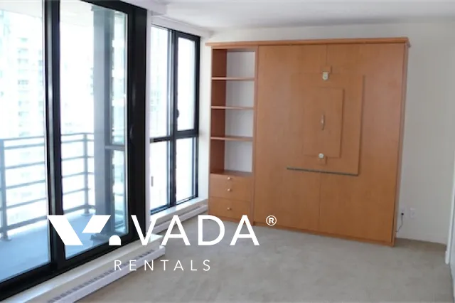 Yaletown Park in Yaletown - Studio For Rent in Vancouver at 2308 - 909 Mainland Street, Vancouver, BC