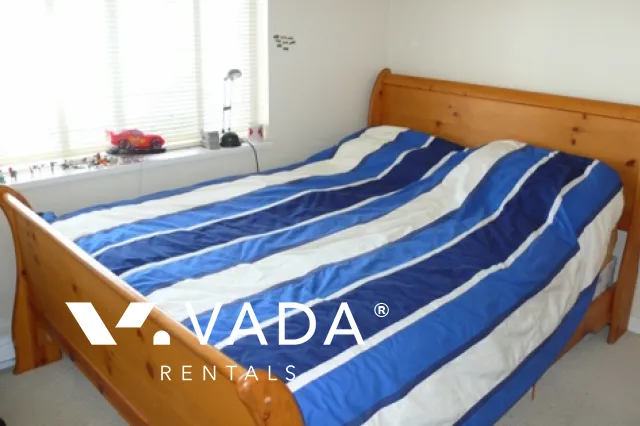 Oakwood in Metrotown - 2 Bedroom Townhouse For Rent in Burnaby at 28 - 6539 Elgin Avenue, Burnaby, BC