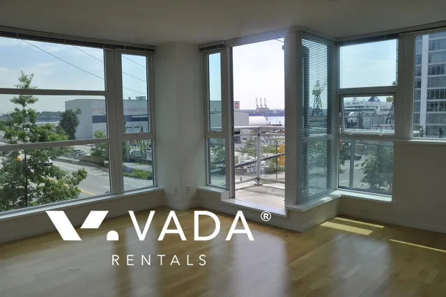 Esplanade at The Pier in Lower Lonsdale - 4 Bedroom Townhouse For Rent in North Vancouver at 9 - 188 East Esplanade, North Vancouver, BC