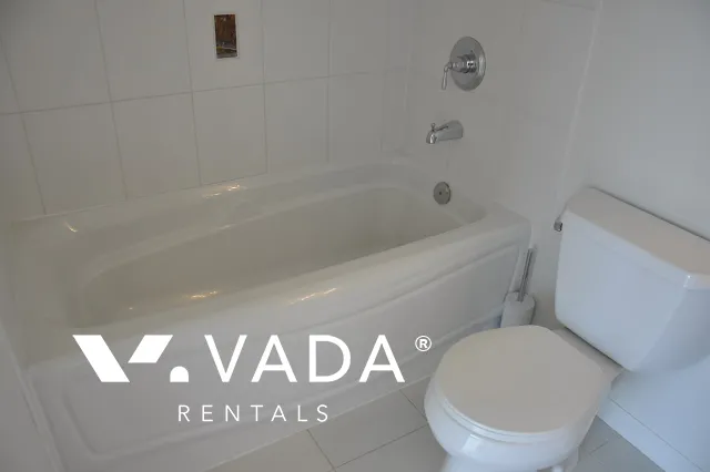 Esplanade at The Pier in Lower Lonsdale - 4 Bedroom Townhouse For Rent in North Vancouver at 9 - 188 East Esplanade, North Vancouver, BC