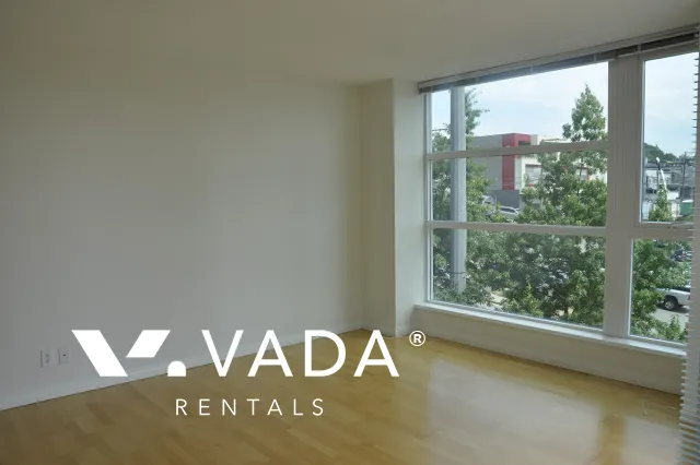 Esplanade at The Pier in Lower Lonsdale - 4 Bedroom Townhouse For Rent in North Vancouver at 9 - 188 East Esplanade, North Vancouver, BC