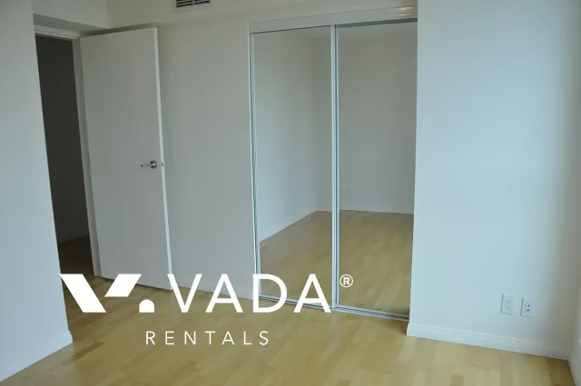 Esplanade at The Pier in Lower Lonsdale - 4 Bedroom Townhouse For Rent in North Vancouver at 9 - 188 East Esplanade, North Vancouver, BC