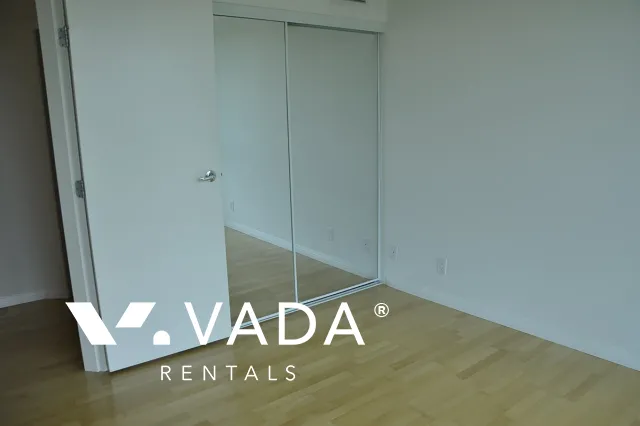 Esplanade at The Pier in Lower Lonsdale - 4 Bedroom Townhouse For Rent in North Vancouver at 9 - 188 East Esplanade, North Vancouver, BC