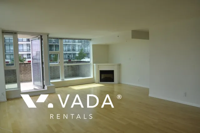 Esplanade at The Pier in Lower Lonsdale - 4 Bedroom Townhouse For Rent in North Vancouver at 9 - 188 East Esplanade, North Vancouver, BC