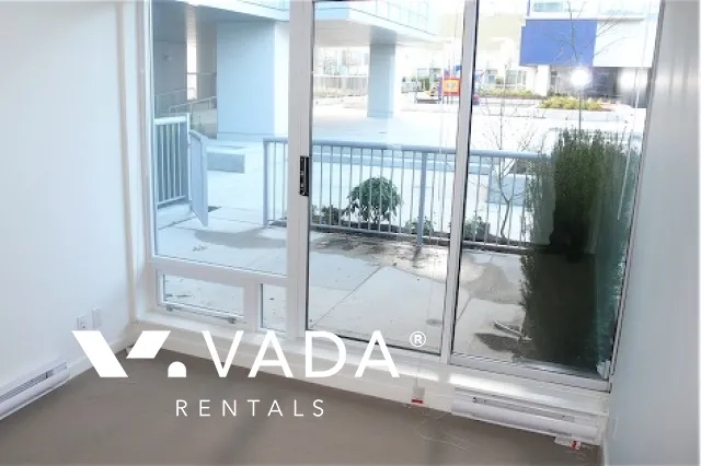 Spectrum in Downtown - 1 Bedroom Townhouse For Rent in Vancouver at 121 Regiment Square, Vancouver, BC