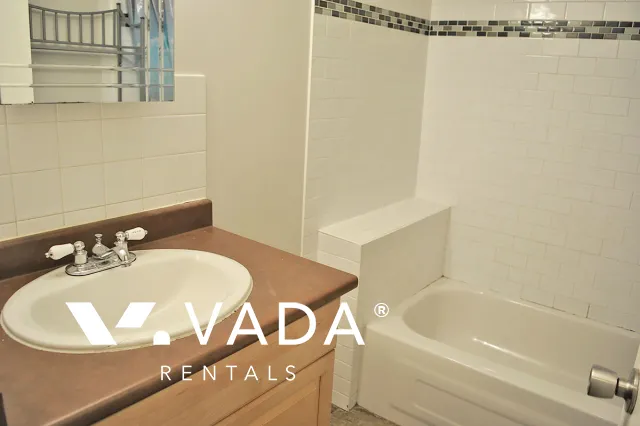 South Cambie - 2 Bedroom Basement For Rent in Vancouver at 905B West 23rd Avenue, Vancouver, BC