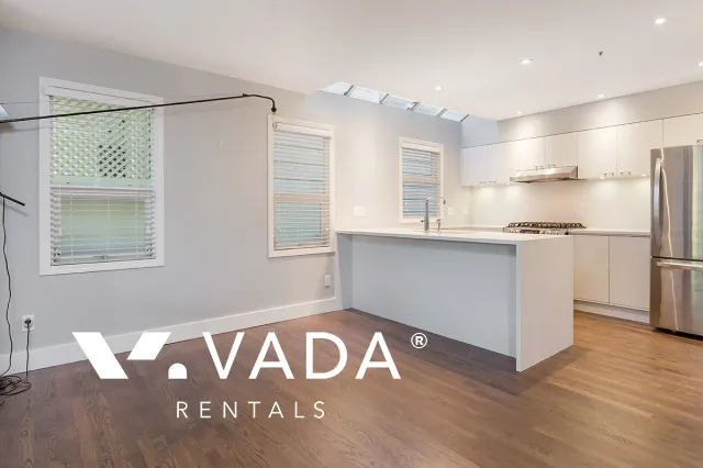 Kitsilano - 2 Bedroom Duplex For Rent in Vancouver at 2023 Whyte Avenue, Vancouver, BC