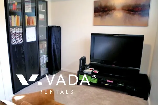 Rockhill in Edmonds - 3 Bedroom Townhouse For Rent in Burnaby at 7482 Hawthorne Terrace, Burnaby, BC