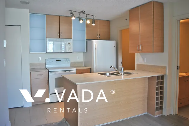 Yaletown Park in Yaletown - 1 Bedroom Apartment For Rent in Vancouver at 1601 - 977 Mainland Street, Vancouver, BC