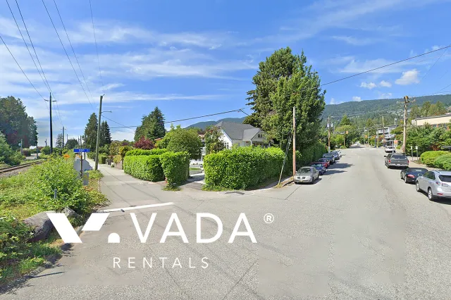 Dundarave - 5 Bedroom House For Rent in West Vancouver at 2505 Bellevue Avenue, West Vancouver, BC