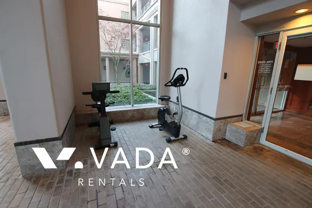 Cambridge Gardens in Fairview - 3 Bedroom Penthouse For Rent in Vancouver at 1902 - 2668 Ash Street, Vancouver, BC