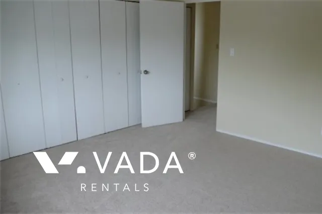 Glenacres Village in Saunders - 3 Bedroom Townhouse For Rent in Richmond at 116 - 9700 Glenacres Drive, Richmond, BC