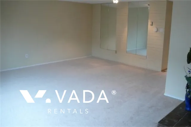 Glenacres Village in Saunders - 3 Bedroom Townhouse For Rent in Richmond at 116 - 9700 Glenacres Drive, Richmond, BC