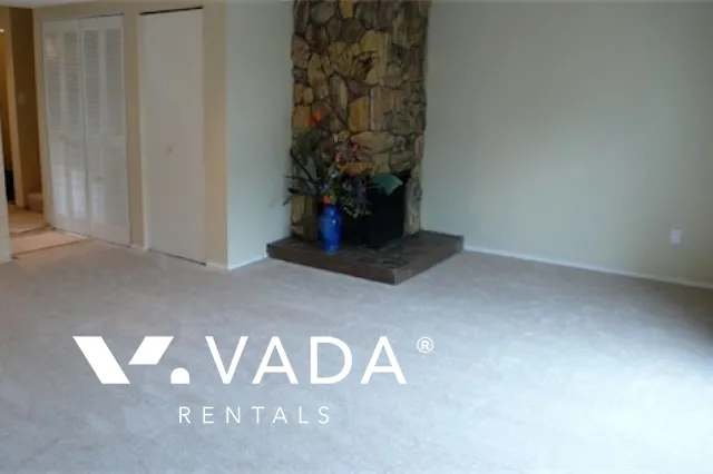 Glenacres Village in Saunders - 3 Bedroom Townhouse For Rent in Richmond at 116 - 9700 Glenacres Drive, Richmond, BC