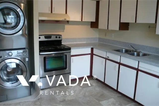 Glenacres Village in Saunders - 3 Bedroom Townhouse For Rent in Richmond at 116 - 9700 Glenacres Drive, Richmond, BC