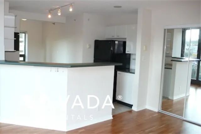 Lions in Downtown - Studio For Rent in Vancouver at 302 - 1367 Alberni Street, Vancouver, BC