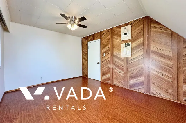 Grandview - 2 Bedroom House (Upper Level) For Rent in Vancouver at 1336B East 11th Avenue, Vancouver, BC