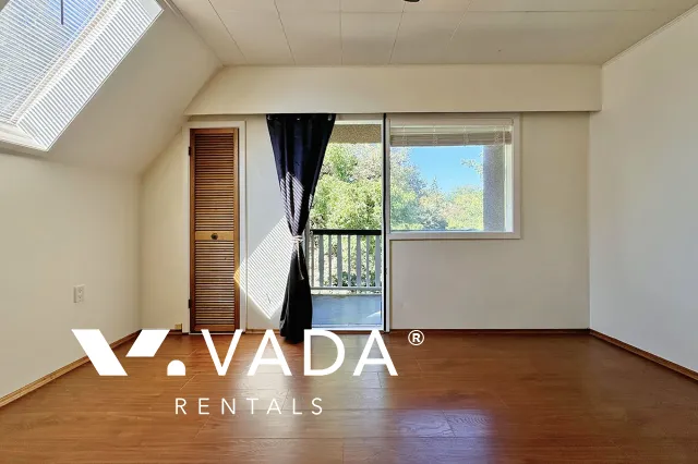Grandview - 2 Bedroom House (Upper Level) For Rent in Vancouver at 1336B East 11th Avenue, Vancouver, BC