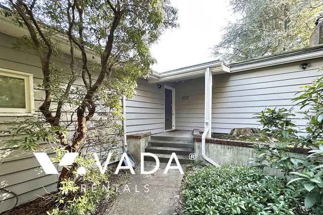 Shaughnessy - 2 Bedroom House For Rent in Vancouver at 1132 Connaught Drive, Vancouver, BC