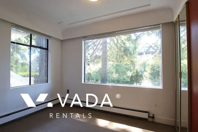 Mount Pleasant East - 2 Bedroom House For Rent in Vancouver at 857A East 12th Avenue, Vancouver, BC