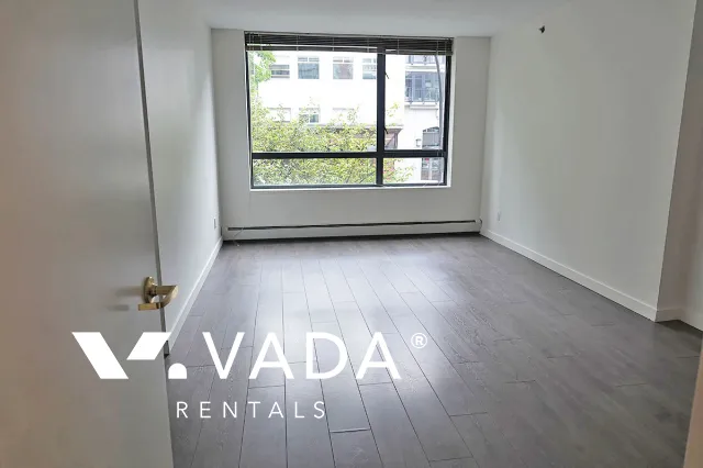 Parkview Tower in Yaletown - 2 Bedroom Apartment For Rent in Vancouver at 302 - 289 Drake Street, Vancouver, BC