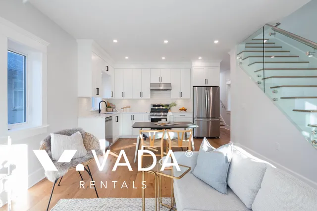 Commercial Drive - 3 Bedroom Duplex For Rent in Vancouver at 1634 East 4th Avenue, Vancouver, BC