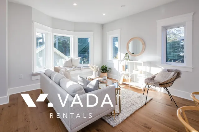 Commercial Drive - 3 Bedroom Duplex For Rent in Vancouver at 1634 East 4th Avenue, Vancouver, BC