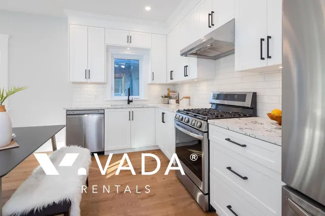 Commercial Drive - 3 Bedroom Duplex For Rent in Vancouver at 1634 East 4th Avenue, Vancouver, BC