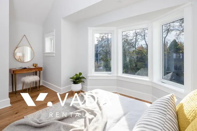 Commercial Drive - 3 Bedroom Duplex For Rent in Vancouver at 1634 East 4th Avenue, Vancouver, BC