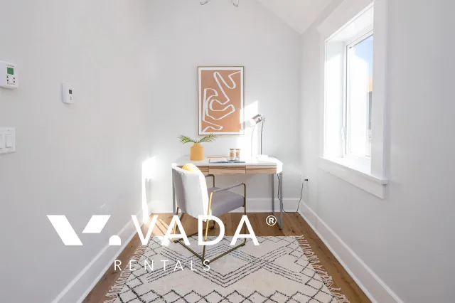 Commercial Drive - 3 Bedroom Duplex For Rent in Vancouver at 1634 East 4th Avenue, Vancouver, BC