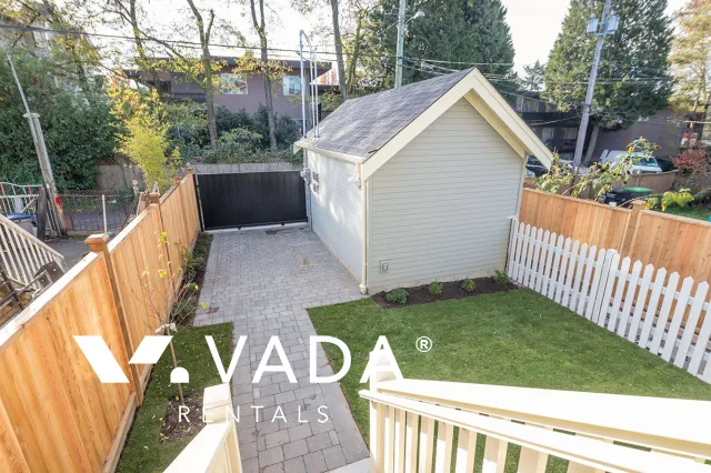 Commercial Drive - 3 Bedroom Duplex For Rent in Vancouver at 1634 East 4th Avenue, Vancouver, BC