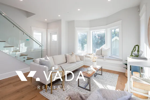Commercial Drive - 3 Bedroom Duplex For Rent in Vancouver at 1634 East 4th Avenue, Vancouver, BC