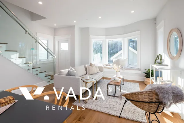Commercial Drive - 3 Bedroom Duplex For Rent in Vancouver at 1634 East 4th Avenue, Vancouver, BC