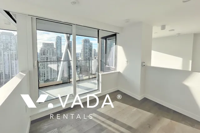 8X on The Park in Yaletown - 3 Bedroom Loft For Rent in Vancouver at 1807 - 1111 Richards Street, Vancouver, BC