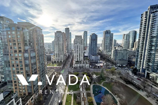 8X on The Park in Yaletown - 3 Bedroom Loft For Rent in Vancouver at 1807 - 1111 Richards Street, Vancouver, BC