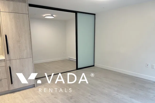 E15 Just off Main in Mount Pleasant East - 1 Bedroom Townhouse For Rent in Vancouver at 324 - 322 East 15th Avenue, Vancouver, BC, V5T 0K5