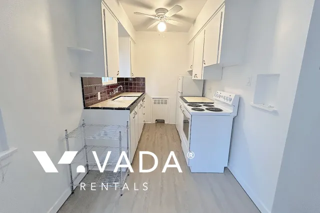 Valcrest Manor in The West End - Studio For Rent in Vancouver at 10 - 1208 Burnaby Street, Vancouver, BC